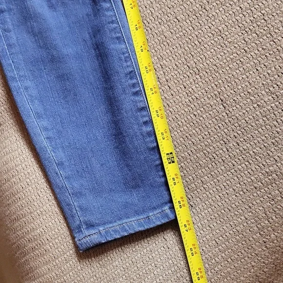 Good American Light Wash Good Legs Crop Skinny Jeans, Size 2 26 - Picture 4 of 4